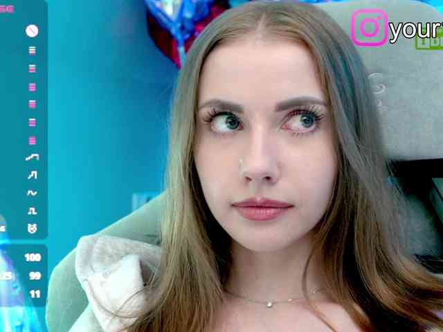 -VikkiL0vesCheese-