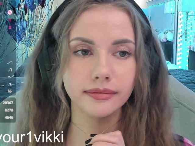 free videochat -VikkiL0vesCheese-