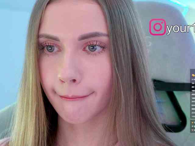 VikkiExtraCheese webcam