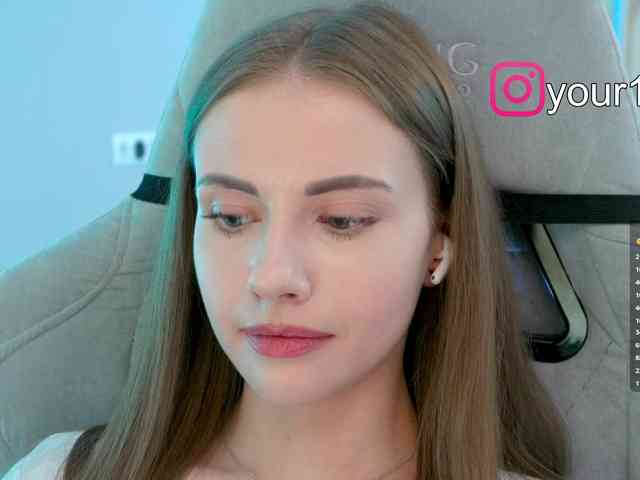 -VikkiL0vesCheese- -VikkiL0vesCheese-