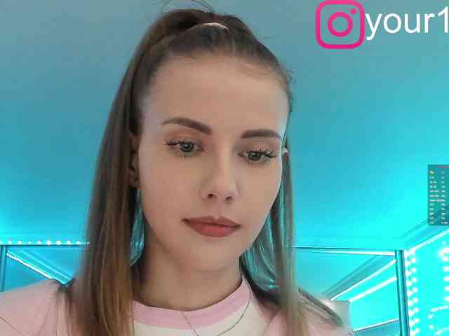 VikkiExtraCheese webcam