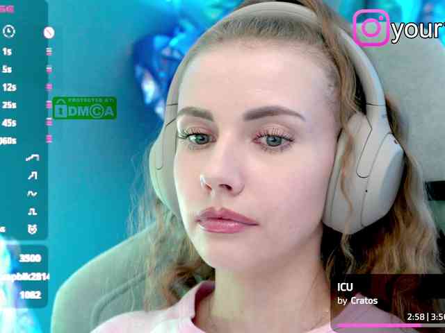 VikkiExtraCheese webcam