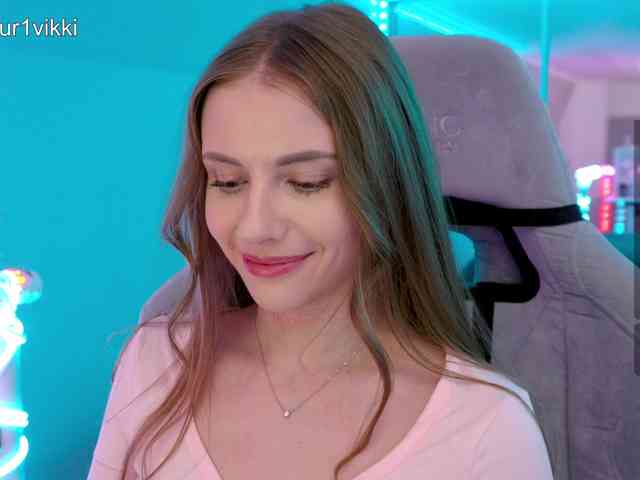 VikkiExtraCheese webcam