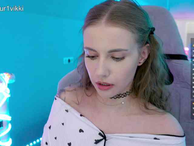 VikkiExtraCheese webcam