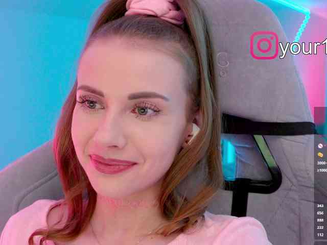 VikkiExtraCheese webcam