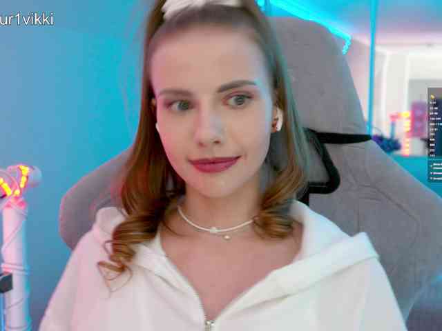 -VikkiL0vesCheese- -VikkiL0vesCheese-