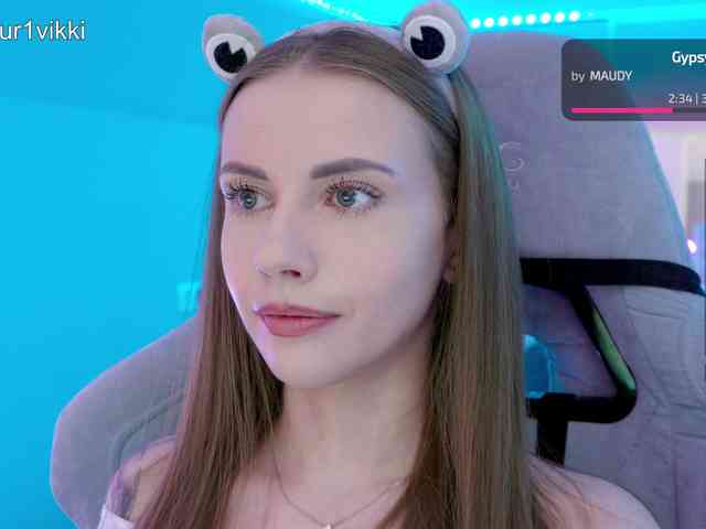 VikkiExtraCheese webcam