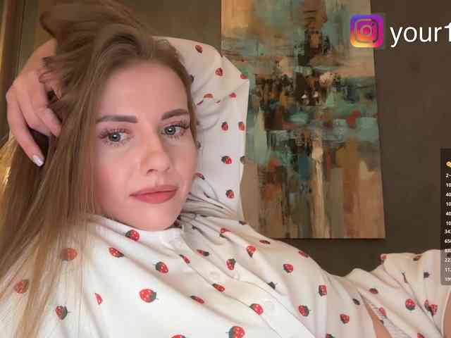 VikkiExtraCheese webcam