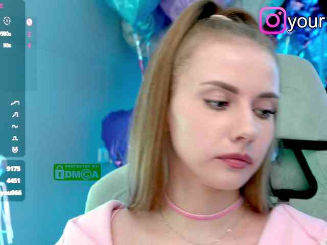 VikkiExtraCheese webcam