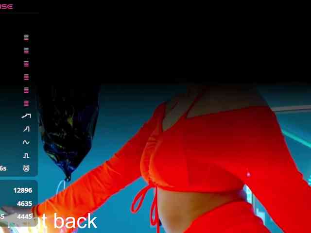VikkiExtraCheese webcam