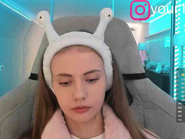 VikkiExtraCheese webcam