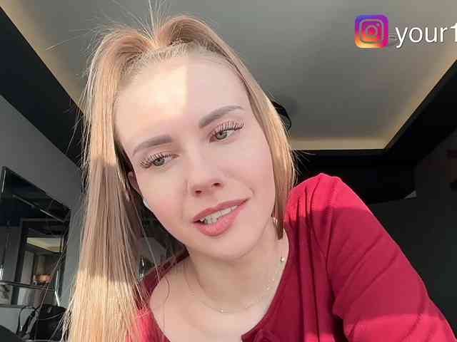 -VikkiL0vesChees... Live Webcam on {site_name}