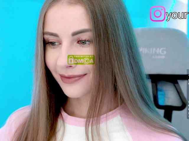 VikkiExtraCheese webcam