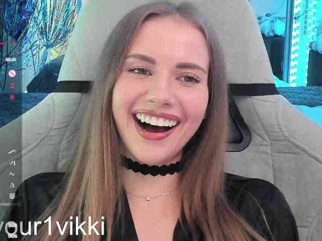 VikkiExtraCheese webcam