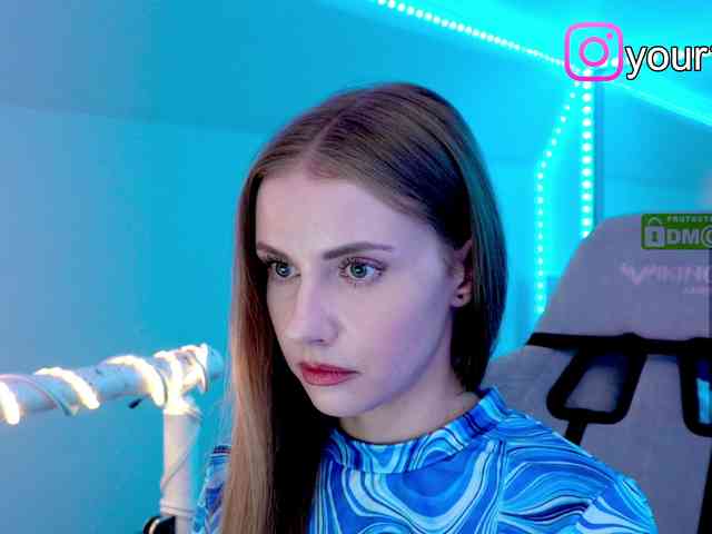 VikkiExtraCheese webcam