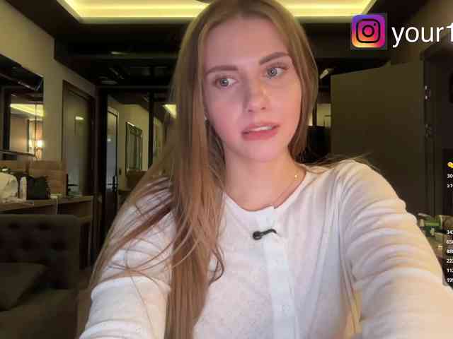 -VikkiL0vesChees... Live Webcam on BongaCams