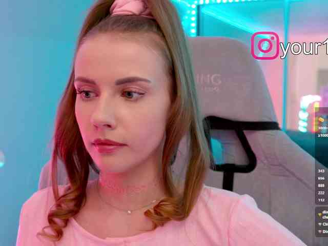 VikkiExtraCheese webcam