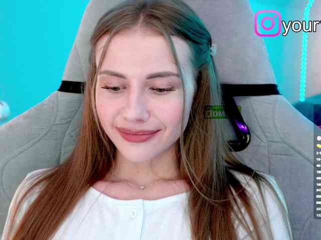 VikkiExtraCheese webcam