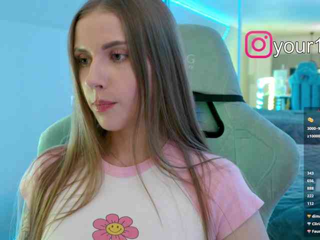 -VikkiL0vesCheese- -VikkiL0vesCheese-