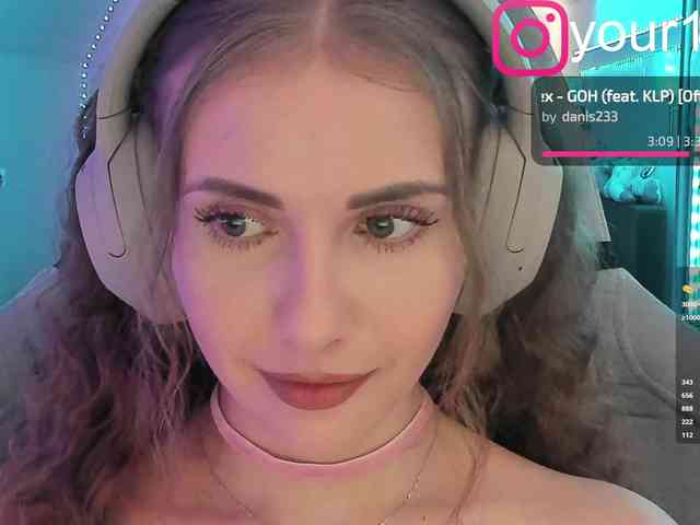 VikkiExtraCheese webcam