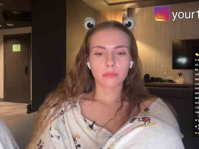 VikkiExtraCheese webcam