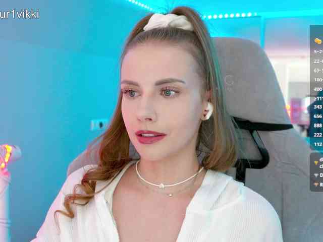 VikkiExtraCheese webcam