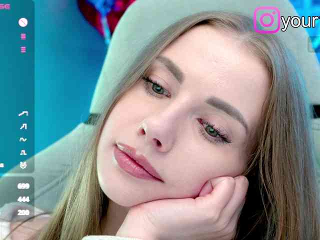 VikkiExtraCheese webcam
