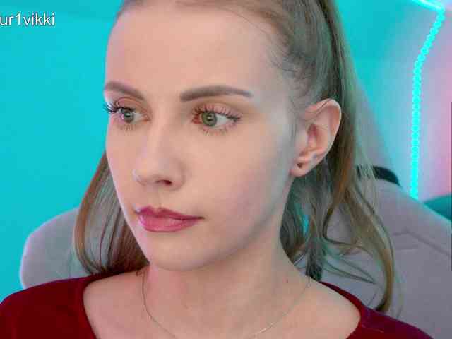 VikkiExtraCheese webcam