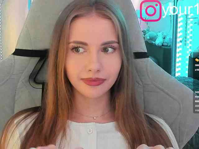 VikkiExtraCheese webcam