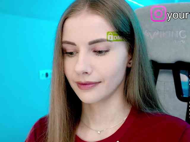 VikkiExtraCheese webcam