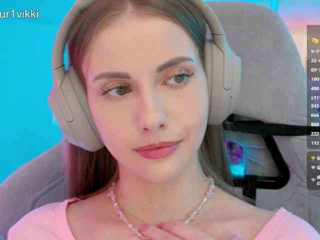 VikkiExtraCheese webcam