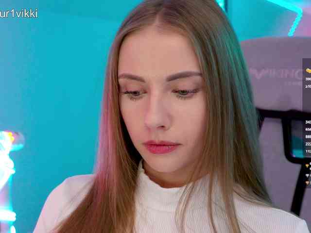 VikkiExtraCheese webcam