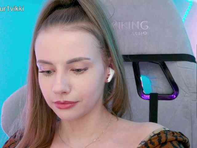 VikkiExtraCheese webcam