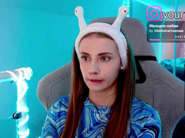 VikkiExtraCheese webcam