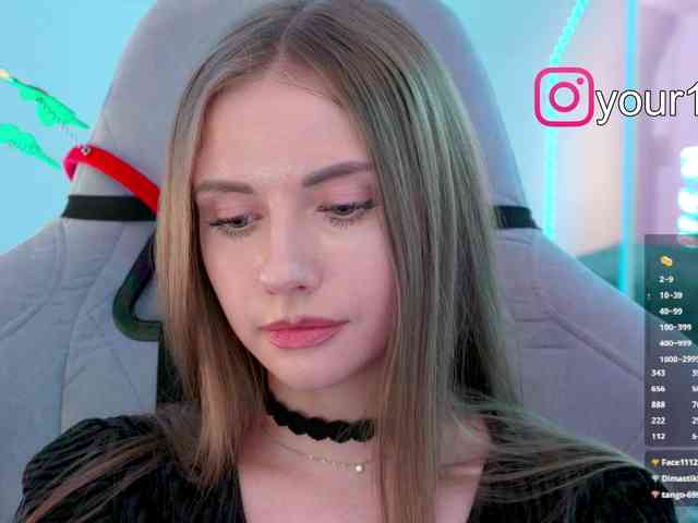 VikkiExtraCheese webcam