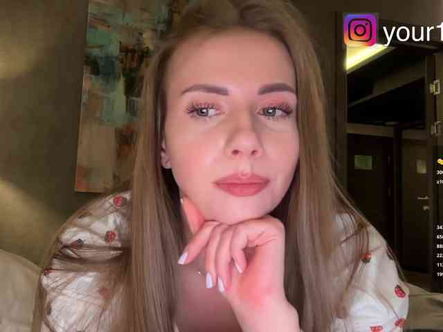 VikkiExtraCheese webcam