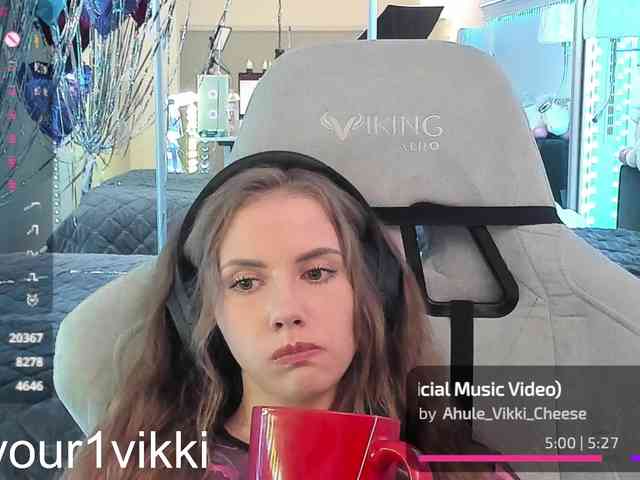 VikkiExtraCheese webcam