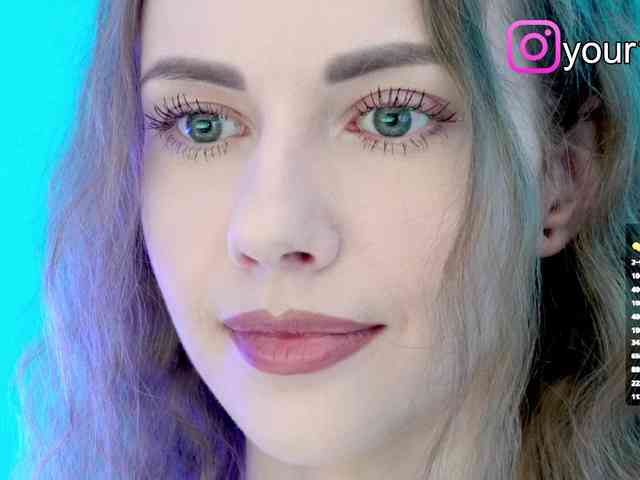 VikkiExtraCheese webcam