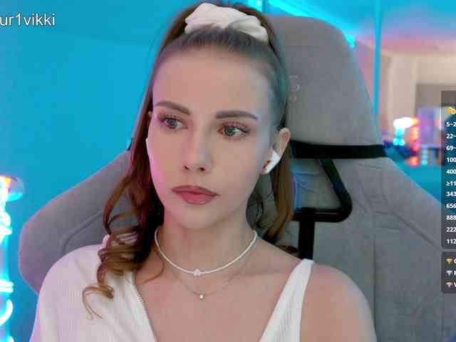 VikkiExtraCheese webcam