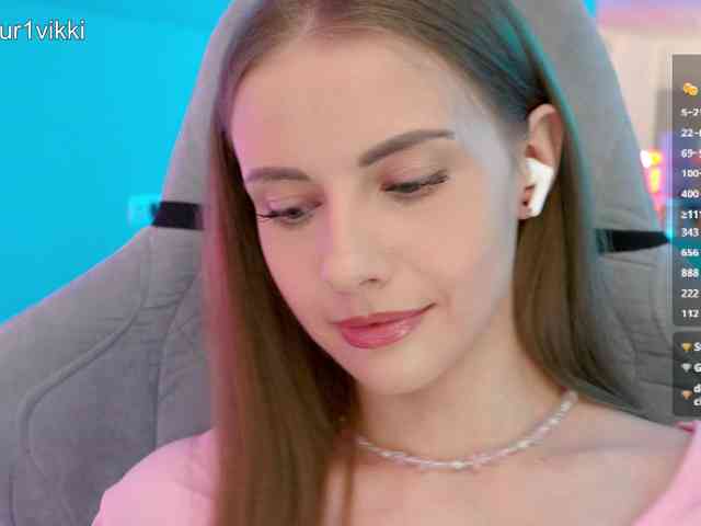 VikkiExtraCheese webcam