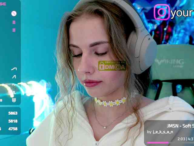 -VikkiL0vesCheese- 