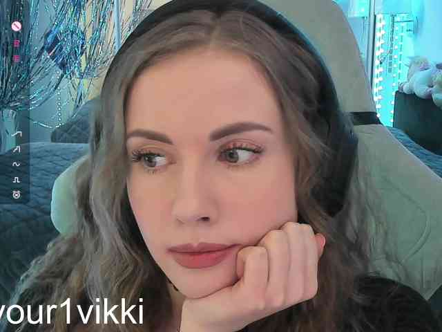 VikkiExtraCheese webcam