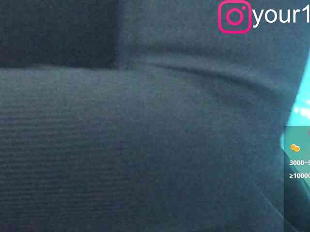 VikkiExtraCheese webcam