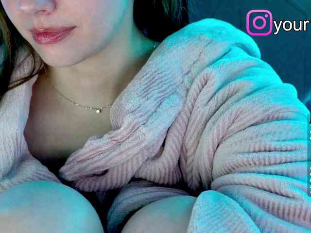 VikkiExtraCheese webcam