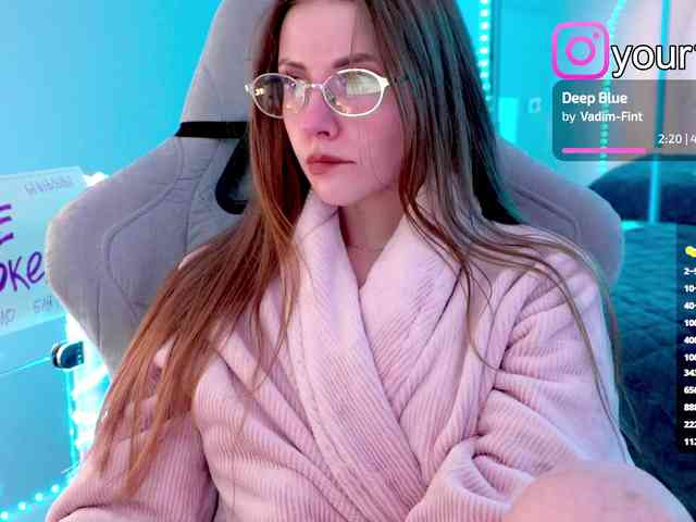 VikkiExtraCheese webcam