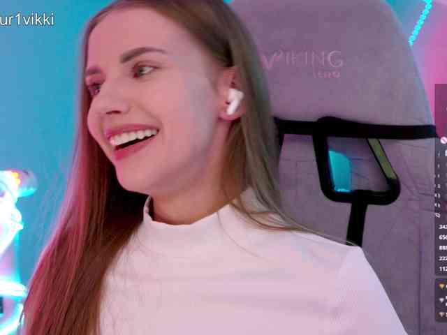 VikkiExtraCheese webcam