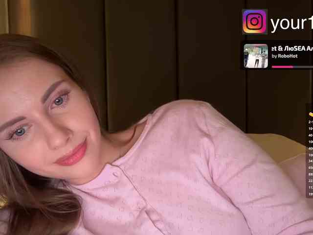 VikkiExtraCheese webcam