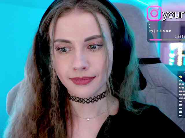 VikkiExtraCheese webcam