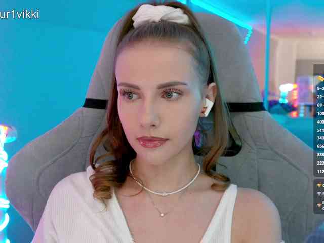 VikkiExtraCheese webcam