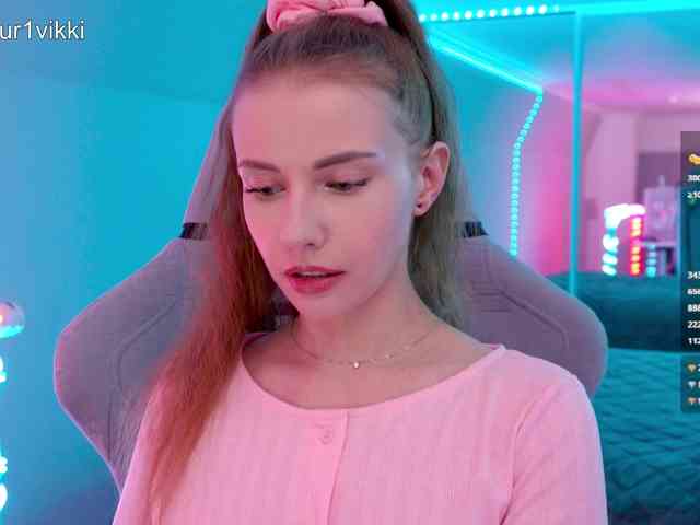 VikkiExtraCheese webcam